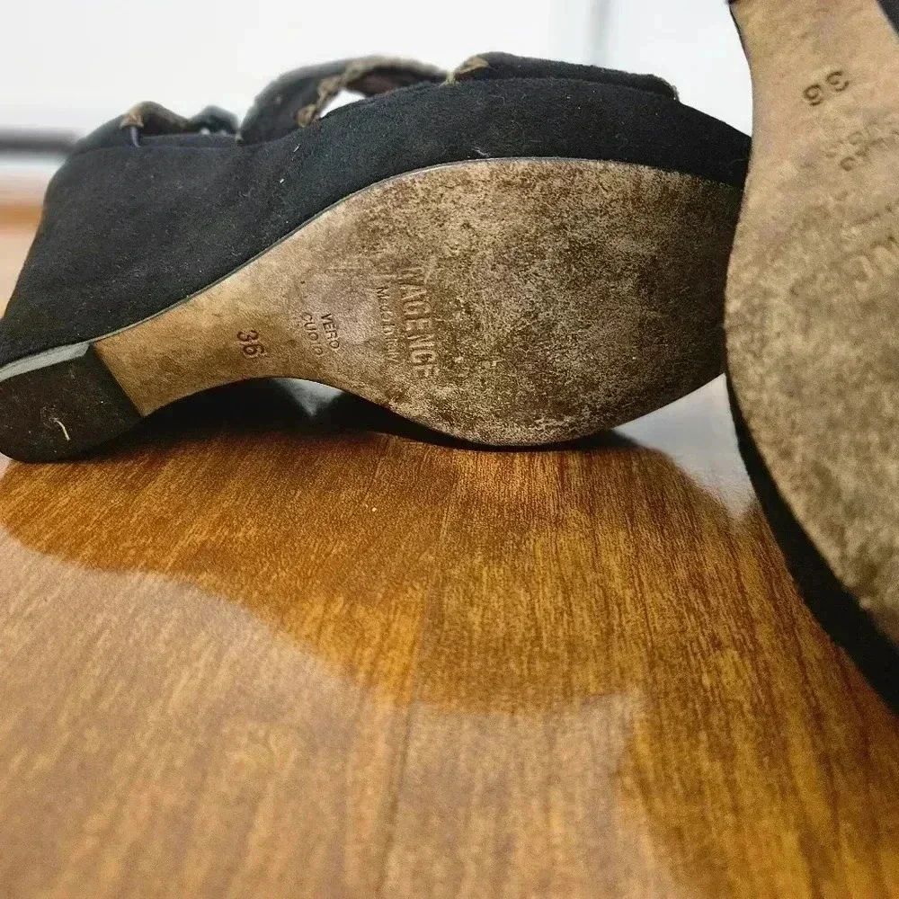 L'agence Suede Wedges